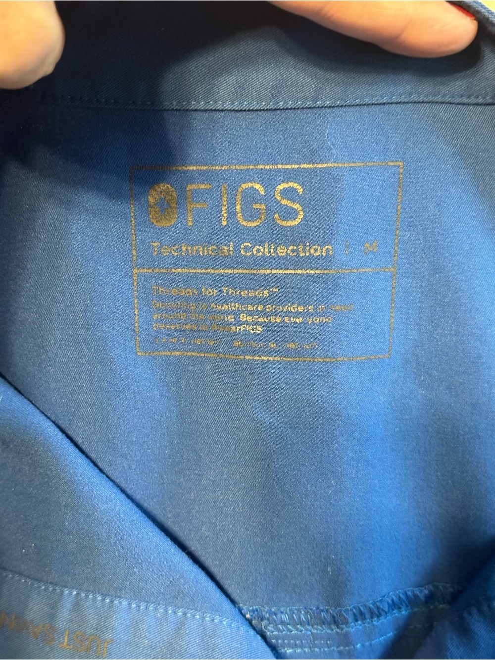 Figs Royal Blue scrub top and bottom - Picture 4 of 4